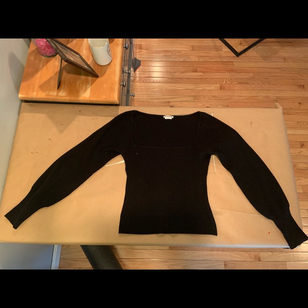 Reformation Puff sleeve top